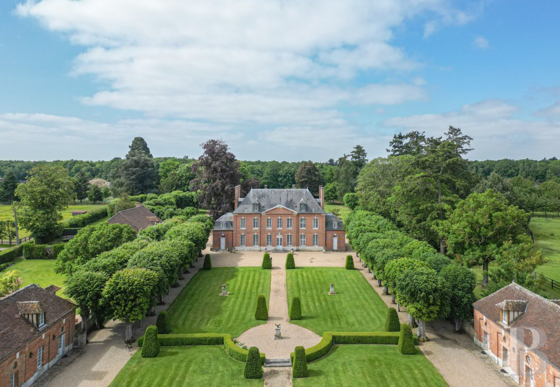 Dans l’Eure, au nord d’Évreux, un château de plaisance du 18e siècle avec parc et jardin à la française - photo  n°59